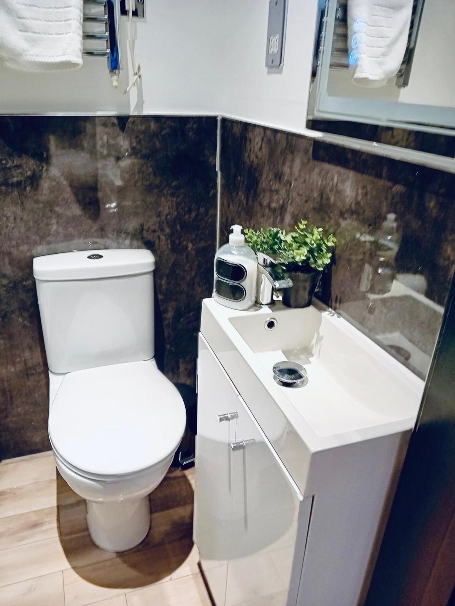 ברייטון Oasis Studio In The Heart Of The City מראה חיצוני תמונה